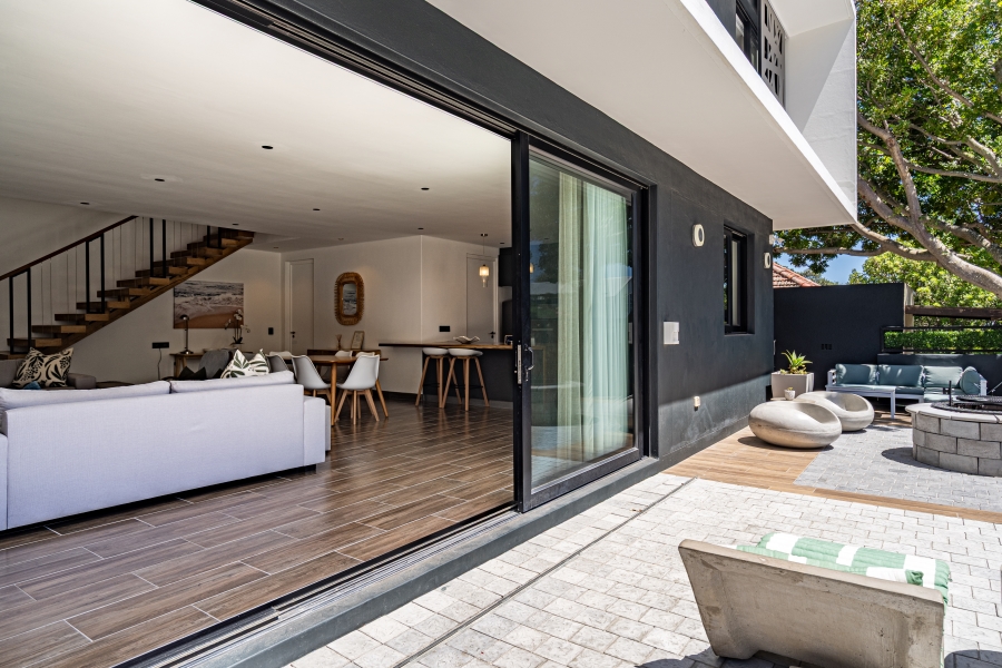 3 Bedroom Property for Sale in Camps Bay Western Cape